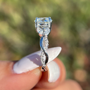 2.15Carat Lab-Grown Pear Cut Diamond IGI Certified Gold Invisible Setting Classic Engagement & Wedding <b>Ring</b> for Parties - Product Image 2