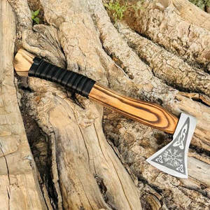 Hache viking de qualité industrielle, inspirée du style nordique, hache barbue avec manche en bois, outil décoratif pour un style intérieur rustique - Product Image 3