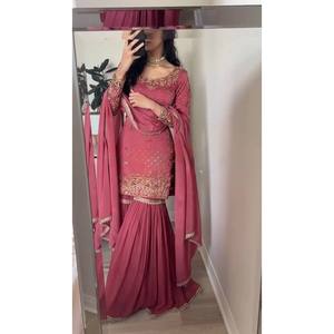 เสื้อท่อนล่างสุดและชุดเสื้อผ้าผู้หญิงมีงานปักจำนวนมาก - Product Image 4