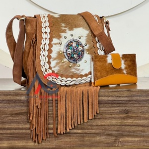 Conjunto de 2 piezas de diseño más reciente 2026 para mujer, venta al por mayor, bolsos cruzados de cuero genuino con flecos, conjunto de carteras occidentales premium - Product Image 1