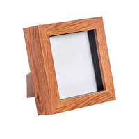 Marco de Fotos Rectangular de Madera Dorada Ecológico y Moderno, Personalizado con Impresión a Medida, Orientación Horizontal para Decoración de Mesa
