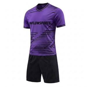 Maillots de football respirants à manches courtes et col rond 100 % polyester pour les tournois d'été en plein air – Vente en gros - Product Image 4