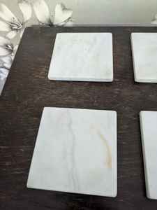 Ensemble de 6 dessous-de-verre carrés en marbre blanc gris marbré, 4 pouces, avec coussinets en feutre, décoration de table - Product Image 3