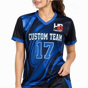 Conjunto de Uniformes Personalizados para Equipos de Baloncesto, Diseñados para Deportes de Cancha Modernos, Ideales para el Juego Activo en Equipos - Product Image 4