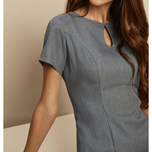 Tunique de salon de beauté pour femmes, chemise élégante pour coiffeuses, tunique esthétique avec logo, plusieurs couleurs - Product Image 6