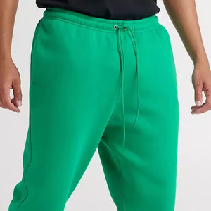Pantalon de survêtement léger en coton et polyester pour homme avec cordon de serrage et poches pour un usage décontracté en hiver - Product Image 4
