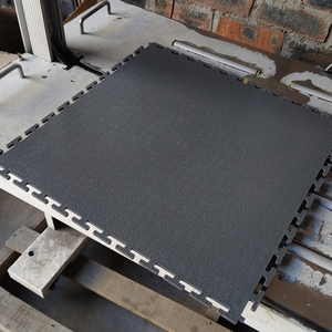 Revêtement de sol en PVC caoutchouc emboîtable pour garage, résistant et directement de l'usine - Product Image 2