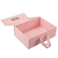 Maßgefertigte Faltbare Klappdeckel-Geschenkbox mit Bandgriff Magnetverschluss Schaumstoffeinlage Luxuriöse Hartkarton-Verpackung für Socken