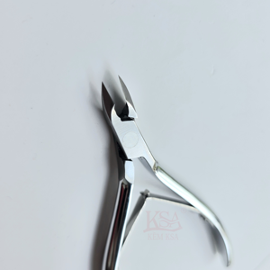 Kit de soin des ongles OEM, ensemble manucure et pédicure avec coupe-ongles, ciseaux, outils de toilettage, étui portable pour les voyages et la maison - Product Image 1