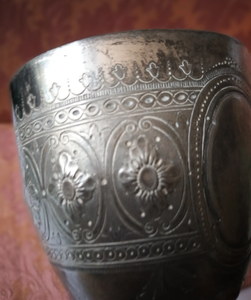 แก้วทองเหลืองโบราณสลักลาย งานฝีมือโลหะจากอินเดีย-สวยงาม ปลอดภัยสำหรับเครื่องล้างจาน และเป็นมิตรกับสิ่งแวดล้อม - Product Image 2