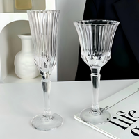 Flûtes et gobelets en verre rétro transparent, verres à vin blanc, verres à vin rouge, verres à champagne, verres à brandy, verres à shot