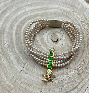 สร้อยข้อมือราคีไข่มุกน้ำจืดธรรมชาติ ทำด้วยมือ สำหรับพี่ชาย เครื่องประดับงานรื่นเริงแบบอินเดียดั้งเดิม ปรับขนาดได้ - Product Image 1