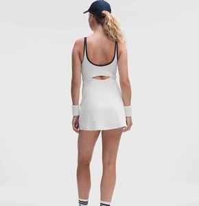 Tenue de sport pour femmes, tissu avancé régulateur d'humidité, confortable et flexible, pour athlètes professionnels, uniforme de tennis - Product Image 6