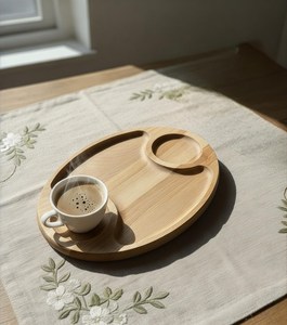 Plateau à café en bois de qualité commerciale personnalisé pour les couples, planche de service gravée, plateau utilitaire rustique pour espresso et restauration - Product Image 3