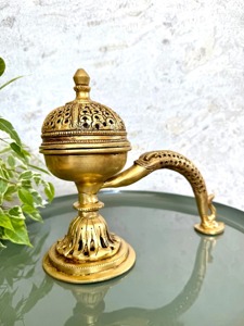 Brûleurs d'encens en laiton de qualité supérieure, religieux, traditionnels, écologiques, décoratifs, compagnon de vie pour l'équilibre intérieur et les cérémonies - Product Image 3