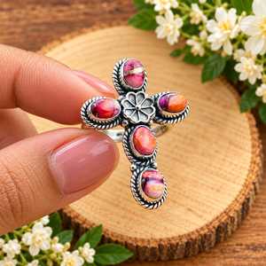 Bague en argent sterling 925 faite à la main avec turquoise coquille de palourde épineuse - Motif croix centrale fleurie avec bordure en corde style sud-ouest - Product Image 2
