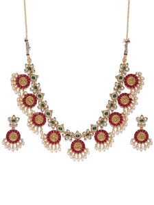 Parure de bijoux ethniques plaquée or en alliage de zinc, comprenant collier ras-du-cou, boucles d'oreilles et coiffe, avec design floral en zircon et perle, certifiée par une tierce partie - Product Image 6
