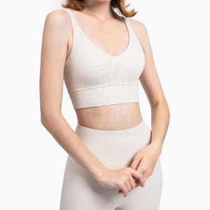 Conjunto de Yoga Cómodo con Material Elástico y Diseño Transpirable para Entrenamiento Físico y Actividades de Ejercicio Diario - Product Image 6