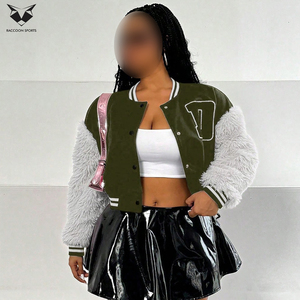 Veste universitaire verte et grise pour femme avec motif graphique lettré, bordure rayée, logo personnalisé et design sur mesure, style baseball universitaire - Product Image 2