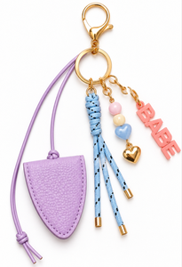 Porte-clés en cuir PU avec pendentif, breloque de sac, anneau de clés en corde tressée, pendentif lettre avec accents métalliques et perlés pour la décoration de sacs DIY - Product Image 1