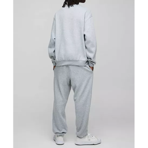 Conjunto deportivo de sudadera con capucha y cremallera doble de alta calidad y pantalones holgados estilo hip hop para hombre. - Product Image 5