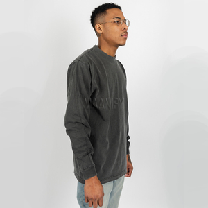 เสื้อยืดแขนยาวผู้ชายทรงโอเวอร์ไซส์ ผ้าคอตตอนหนานุ่ม สไตล์สตรีทแวร์ วินเทจ ลุคซักยีนส์ คอกลม ไม่มีลาย สไตล์ฮิปฮอป - Product Image 5