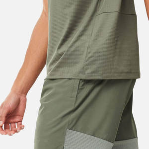 Ensemble t-shirt et short de sport pour homme, tissu léger et respirant, idéal pour la salle de sport et les entraînements - Product Image 3