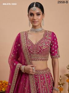 Conjunto de Lehenga-Choli y Dupatta de seda de primera calidad para bodas, recién llegado, con bordado de figuras y lentejuelas, proveedor indio. - Product Image 6