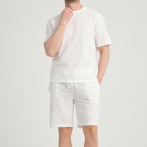 Ensemble T-shirt et short pour homme en coton blanc à manches courtes, col rond, léger, couleur unie, coupe classique, style sportswear urbain - Product Image 4