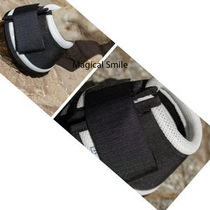 รองเท้ากันกระแทกสำหรับม้าคุณภาพสูง คุณภาพเยี่ยม เข้ารูปกับกีบม้าอย่างสมบูรณ์แบบ สีขาว คู่หนึ่ง - Product Image 2