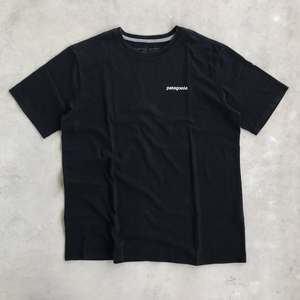Camisetas Vintage de los 90 con Gráficos de Patagoia, Remakes de Marcas, Ideales para Revender, Producto de Venta Caliente en Cualquier Plataforma Online - Product Image 2