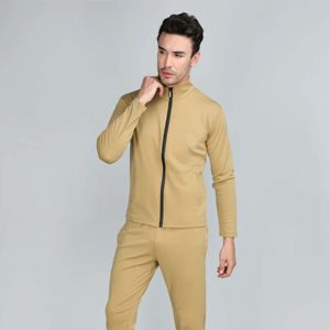 Survêtement Homme Personnalisé Moutarde Entièrement Zippé à Manches Longues Décontracté pour l'Automne avec Poches Latérales Coupe Droite Couleur Unie - Product Image 1