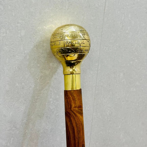 Canne de marche vintage en bois avec globe terrestre en laiton massif poli, pliable en 3 sections, à suspendre au mur, pour la Saint-Valentin et les remises de diplômes - Product Image 1