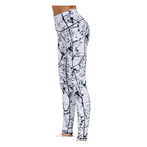 Legging personalizado para yoga y gimnasio, conjunto deportivo para mujer, leggings personalizados de cintura alta, ropa de yoga sin costuras con estampado de alta calidad - Product Image 2