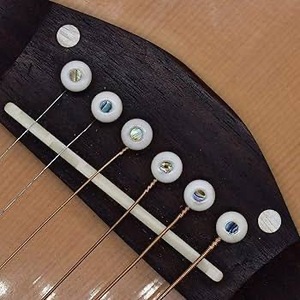Pernos de Puente para Guitarra Hechos a Mano, Redondos, Pulidos, Modernos, Rústicos, Ecológicos, 100% Hueso Natural de Búfalo, Alta Calidad - Product Image 1