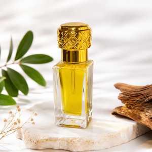 Huiles ALOURA, huile d'attar de bois de santal, huile de parfum naturelle à base de plantes en provenance de l'Uttar Pradesh, pour usage en parfumerie - Product Image 3