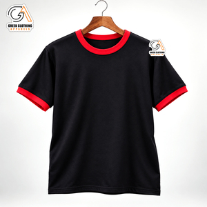 Camiseta Delta Unisex Negra con Ribete Rojo, Cuello Redondo, Manga Corta, 100% Algodón, Corte Regular, Casual, Bordada, Transpirable - Product Image 4