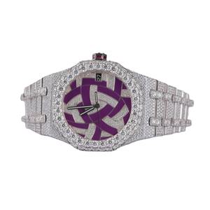 Montre pour homme en acier inoxydable avec cadran spirale violet, sertie de diamants Moissanite, mouvement à quartz, luxe, style Hip Hop, personnalisable avec affichage de la date - Product Image 1