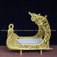 Palanquin de mariage antique en teck doré foncé sculpté à la main, motif cygne royal, finition de luxe pour destination