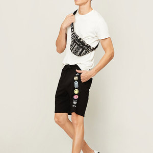 Shorts Bermuda en Coton Noir Tricoté pour Homme avec Imprimé Cartoon, Taille à Cordon, Style Décontracté, Poches, Design Respirant - Product Image 4