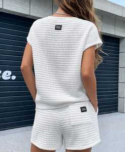 ONETEN APPARELS ชุดเซ็ต 2 ชิ้นสำหรับผู้หญิง เสื้อคอกลมแขนสั้นและกางเกงขาสั้น ชุดลำลองสำหรับฤดูร้อน - Product Image 5