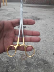 PORTA AGUJAS OLSEN HEGAR T/C PERSONALIZADO AL POR MAYOR 4,5 "/5,5"/6,5 "CON INSERTOS DE CARBURO DE TUNGSTENO PINZAS QUIRÚRGICAS - Product Image 4