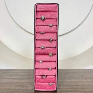 Boîte à bagues occidentale en cuir de vache usiné à la main, présentoir en velours rose à emplacements multiples, porte-bijoux en damier pour boutique - Product Image 6