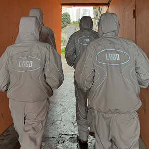 Trajes Deportivos Personalizados de Fábrica con Logotipo, Premium, Vintage, Ajustados, Casuales, Impermeables, con Lavado Ácido, Estampados y Sólidos para Hombre - Product Image 6