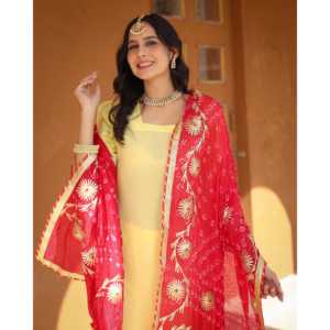 Ensemble de costume en satin Inara XS couleur jaune - Product Image 4