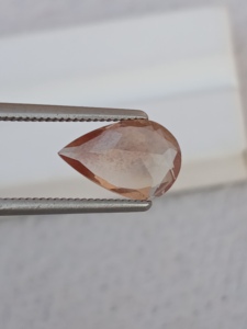 Piedra Preciosa Suelta de Sunstone Natural, Corte Ovalado Rojo Anaranjado, 6.8x5.10 mm, 0.70 Quilates, con Juego de Color para Joyería, Haram Gems Art - Product Image 3