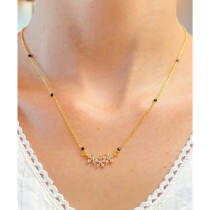 Collar con Colgante en Forma de Flor Chapado en Oro de Moda de Om Fashion Studio para Mujer |   Joyería Minimalista - Product Image 2