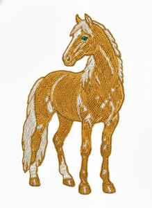 AWAIS HOUSE Manteau court d'hiver uni rouge en velours de soie italienne et polyester anti-plis pour femme, brodé de cristaux et perles - Product Image 4