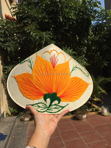 ผลิตภัณฑ์ทรัพยากรที่เป็นมิตรกับสิ่งแวดล้อมงานฝีมือสไตล์ดั้งเดิมที่ไม่เหมือนใครหมวกใบทรงกรวยผลิตในเวียดนาม - Product Image 4
