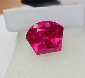 Pierre précieuse naturelle Zubeda Gems, saphir rose taille fantaisie, pierre de naissance de septembre, qualité supérieure, certifiée IGI, pour la fabrication de bijoux - Product Image 4